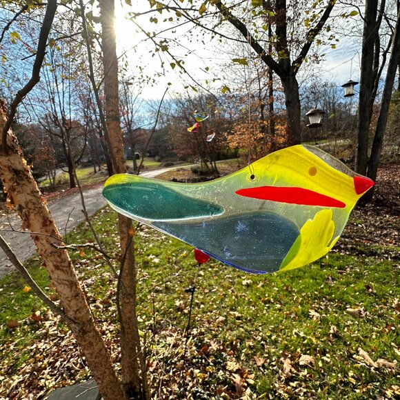 #3039 FUSED BIRD SUNCATCHER  HANDCRAFTED FUSED SUNCATCHER BIRD - Picture 6 of 7